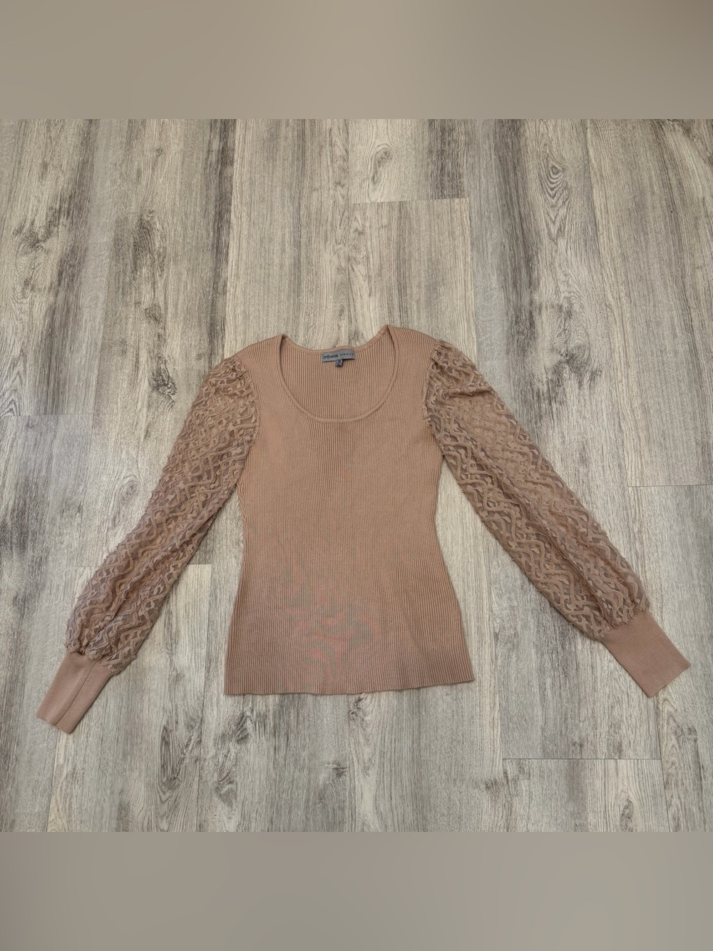 Absolutely Famous‎ Taupe Ribbed Knit Top Sheer Lace Balloon Sleeves Size M - Picture 2 of 3